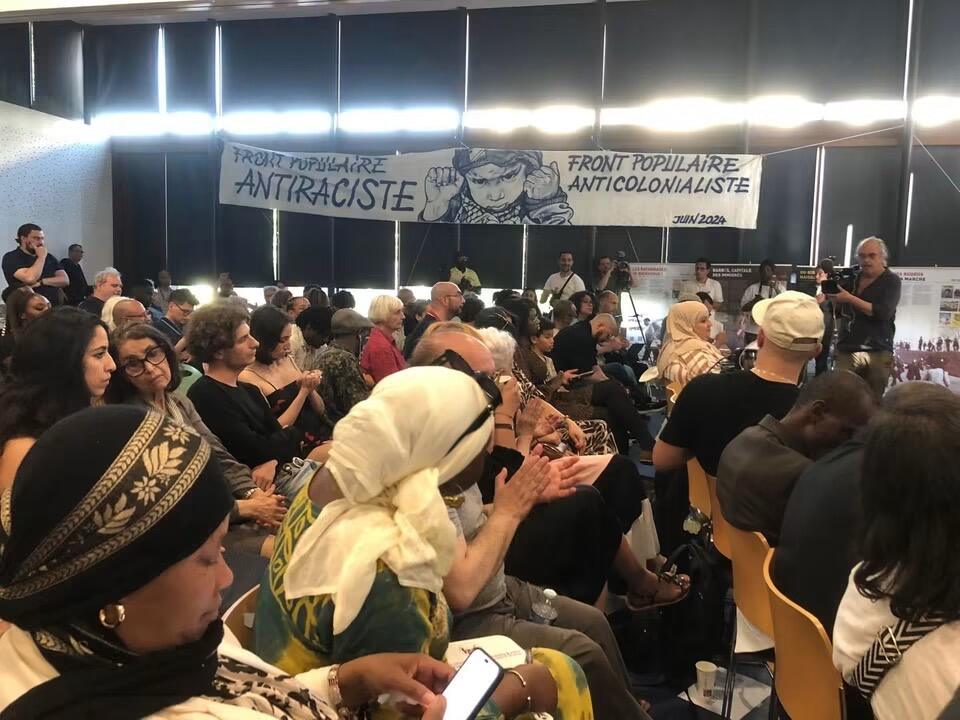 La salle de la rencontre de Nanterre, 23 mai 2026